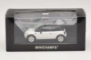 Mini Cooper S R53 Balts Ar Melnu Jumtu Minichamps 1:43 MINI027 Metāls — attēls 4 no 4