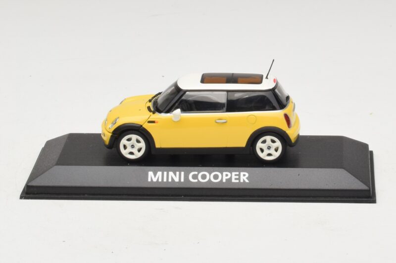 Mini Cooper S R53 Dzeltens Ar Dzeltenu Panorāmas Jumtu Minichamps 1:43 MINI029 Metāls