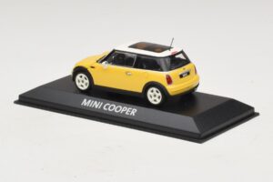 Mini Cooper S R53 Dzeltens Ar Dzeltenu Panorāmas Jumtu Minichamps 1:43 MINI029 Metāls — attēls 3 no 4
