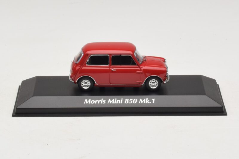 Morris Mini 850 Mk1 Sarkans Maxichamps 1:43 940138600 Metāls