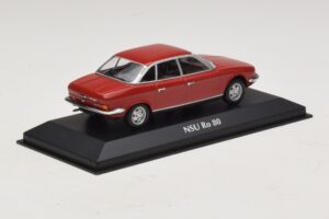 NSU Ro 80 Sarkans Maxichamps 1:43 940015402 Metāls — attēls 2 no 5