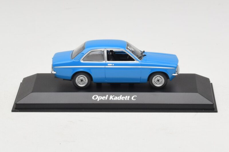 Opel Kadett C Zils Maxichamps 1:43 940045601 Metāls