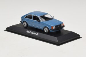 Opel Kadett D Zils Maxichamps 1:43 940044100 Metāls — attēls 3 no 5