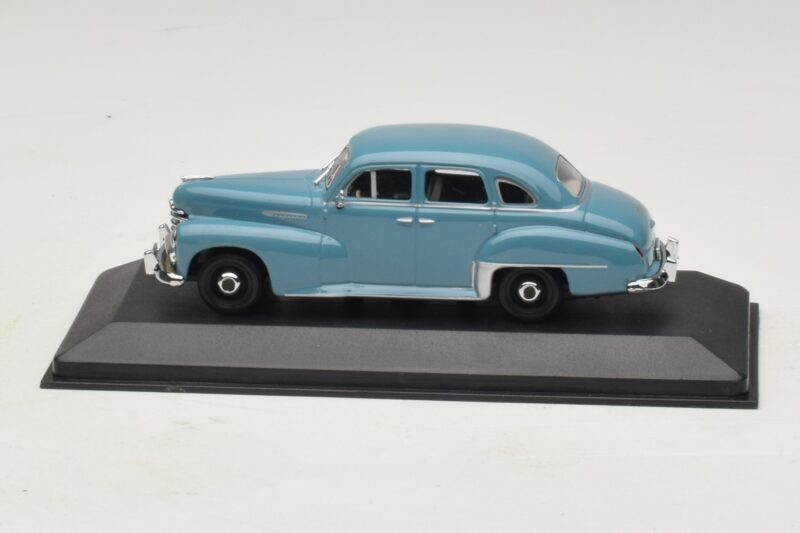 Opel Kapitän Zils Minichamps 1:43 Opel Kapitän Zils Minichamps 1:43 430043308 Metāls