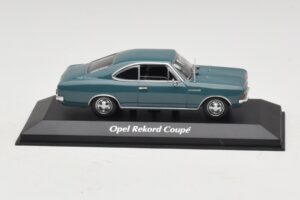 Opel Rekord C Kupeja Zils Maxichamps 1:43 Opel Rekord C Kupeja Zils Maxichamps 1:43 940046121 Metāls