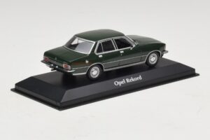 Opel Rekord D Tumši Zaļš Maxichamps 1:43 940044001 Metāls — attēls 2 no 5