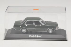 Opel Rekord D Tumši Zaļš Maxichamps 1:43 940044001 Metāls — attēls 4 no 5