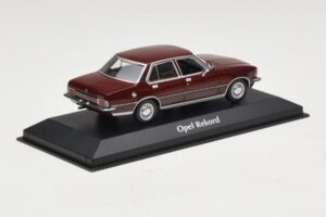 Opel Rekord D Tumši Sarkans Maxichamps 1:43 940044000 Metāls — attēls 2 no 5