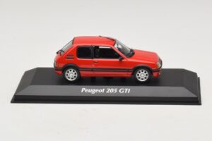 Peugeot 205 GTi Sarkans Maxichamps 1:43 940112300 Metāls