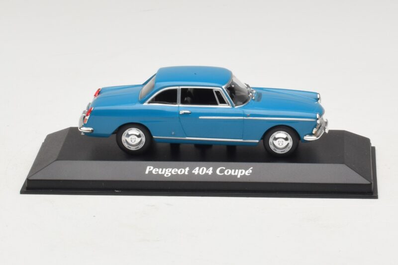 Peugeot 404 Kupeja Zils Maxichamps 1:43 Peugeot 404 Kupeja Zils Maxichamps 1:43 940112921 Metāls