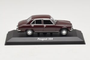Peugeot 504 Tumši Sarkans Maxichamps 1:43 Peugeot 504 Tumši Sarkans Maxichamps 1:43 940112500 Metāls