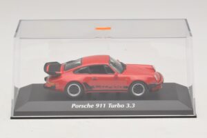 Porsche 911 930 Turbo 3.3 Sarkans Maxichamps 1:43 940069000 Metāls — attēls 4 no 5