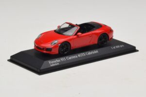 Porsche 911 991.1 Carrera 4 GTS Kabriolets Sarkans Minichamps 1:43 410067330 Metāls — attēls 2 no 5