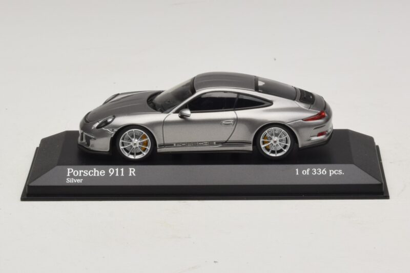 Porsche 911 991.1 R Sudrabains Minichamps 1:43 410066224 Metāls