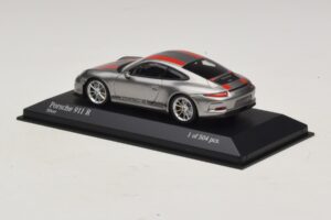 Porsche 911 991.1 R Sudrabains Ar Oranžām Svītrām Minichamps 1:43 410066222 Metāls — attēls 3 no 5