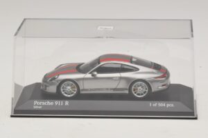 Porsche 911 991.1 R Sudrabains Ar Oranžām Svītrām Minichamps 1:43 410066222 Metāls — attēls 4 no 5