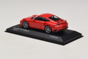 Porsche 911 991.1 Turbo S Sarkans Minichamps 1:43 410067170 Metāls — attēls 3 no 5