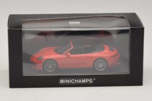 Porsche 911 991.2 Carrera 4 Kabriolets Oranžs Minichamps 1:43 410067231 Metāls — attēls 5 no 5