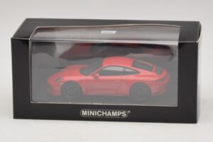 Porsche 911 991.2 Carrera 4 GTS Sarkans Minichamps 1:43 410067320 Metāls — attēls 5 no 5