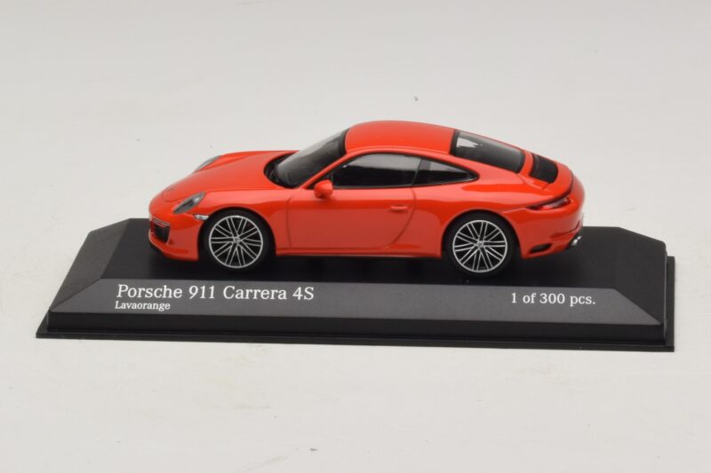 Porsche 911 991.2 Carrera 4S Oranžs Minichamps 1:43 410067241 Metāls