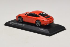 Porsche 911 991.2 Carrera 4S Oranžs Minichamps 1:43 410067241 Metāls — attēls 3 no 5