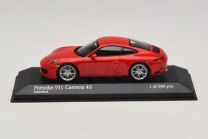 Porsche 911 991.2 Carrera 4S Sarkans Minichamps 1:43 410067240 Metāls