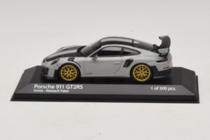 Porsche 911 991.2 GT2 RS Weissach Package Chalk Minichamps 1:43 410067220 Metāls