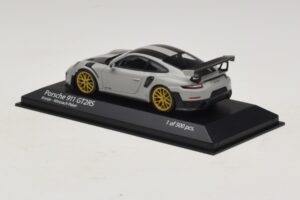 Porsche 911 991.2 GT2 RS Weissach Package Chalk Minichamps 1:43 410067220 Metāls — attēls 3 no 5