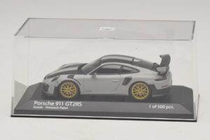 Porsche 911 991.2 GT2 RS Weissach Package Chalk Minichamps 1:43 410067220 Metāls — attēls 4 no 5