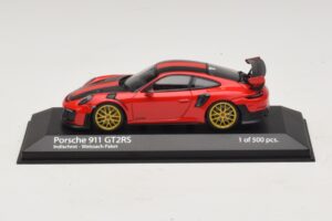 Porsche 911 991.2 GT2 RS Weissach Package Sarkans Minichamps 1:43 410067221 Metāls