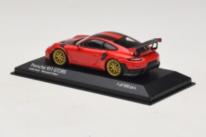 Porsche 911 991.2 GT2 RS Weissach Package Sarkans Minichamps 1:43 410067221 Metāls — attēls 3 no 5