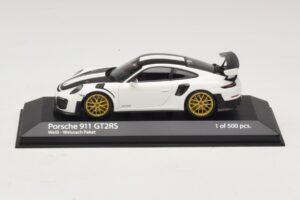 Porsche 911 991.2 GT2 RS Weissach Package Balts Minichamps 1:43 410067222 Metāls