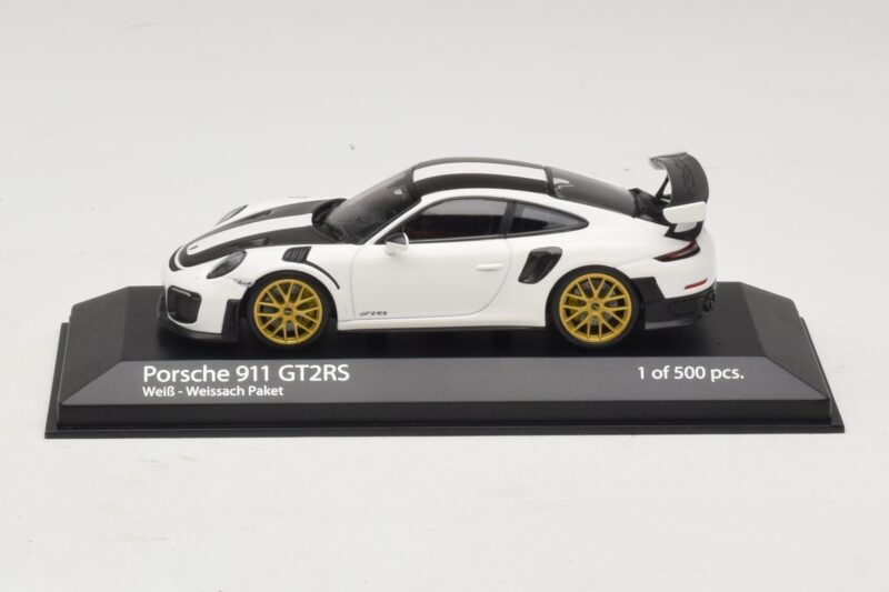 Porsche 911 991.2 GT2 RS Weissach Package Balts Minichamps 1:43 410067222 Metāls