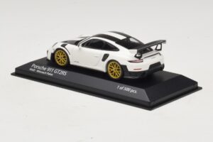 Porsche 911 991.2 GT2 RS Weissach Package Balts Minichamps 1:43 410067222 Metāls — attēls 3 no 5
