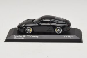Porsche 911 991.2 GT3 Touring Melns Metālisks Minichamps 1:43 410067424 Metāls