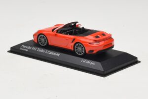 Porsche 911 991 Turbo S Kabriolets Oranžs Minichamps 1:43 410067181 Metāls — attēls 3 no 5