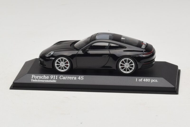 Porsche 911 992 Carrera 4S Melns Metālisks Minichamps 1:43 410069320 Metāls