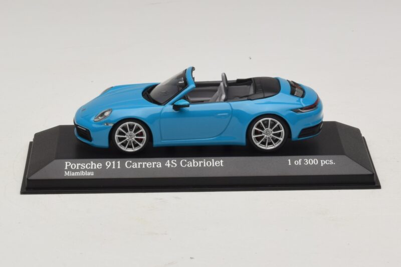 Porsche 911 992 Carrera 4S Kabriolets Zils Minichamps 1:43 410069332 Metāls