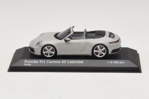 Porsche 911 992 Carrera 4S Kabriolets Pelēks Minichamps 1:43 410069331 Metāls