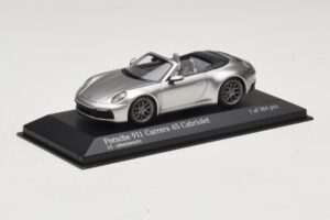 Porsche 911 992 Carrera 4S Kabriolets Sudraba Minichamps 1:43 410069330 Metāls — attēls 2 no 5