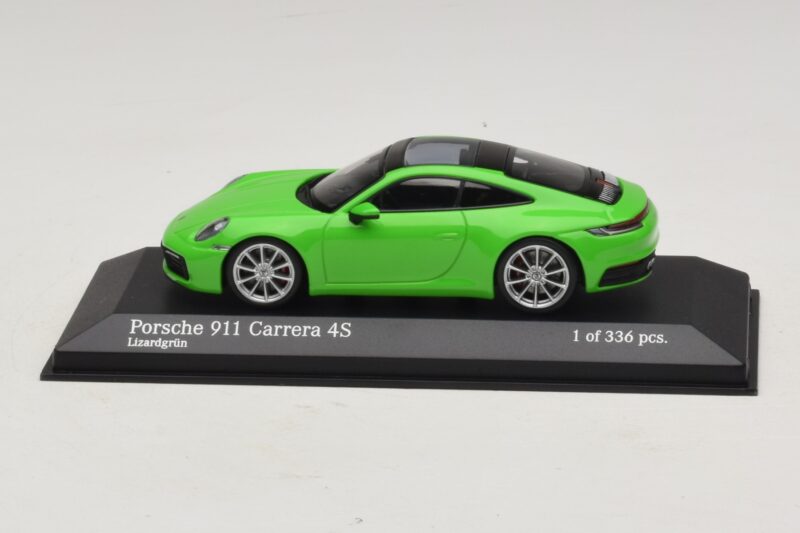 Porsche 911 992 Carrera 4S Zaļš Minichamps 1:43 410069322 Metāls