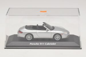 Porsche 911 996 Kabriolets Sudraba Maxichamps 1:43 940061031 Metāls — attēls 4 no 5