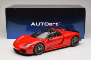 Porsche 918 Spyder Weissach Package Guards Red AUTOart 1:12 12122 Metāls — attēls 8 no 8