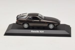 Porsche 924 Brūns Metālisks Maxichamps 1:43 940062121 Metāls