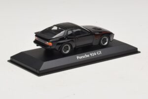 Porsche 924 GT Melns Maxichamps 1:43 940066124 Metāls — attēls 2 no 5