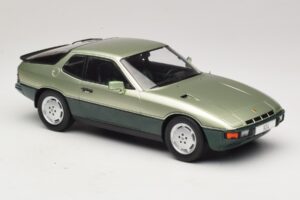 Porsche 924 Turbo Gaiši Zaļš & Tumši Zaļš MCG 1:18 MCG18660 Metāls — attēls 4 no 6