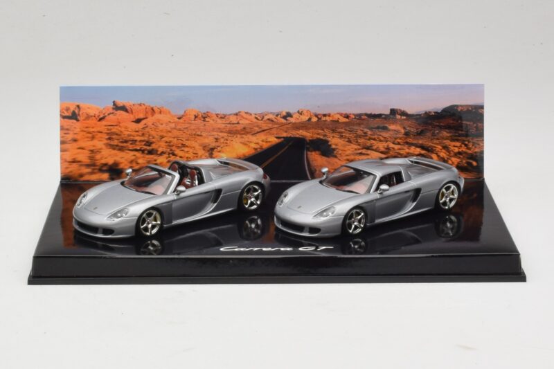 Porsche Carrera GT Spider & Kupeja Komplekts Sudraba Minichamps 1:43 Porsche Carrera GT Spider & Kupeja Komplekts Sudraba Minichamps 1:43 WAP02010314 Metāls