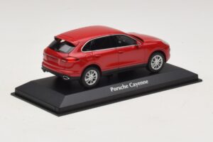 Porsche Cayenne 958 Sarkans Maxichamps 1:43 940063200 Metāls — attēls 2 no 5