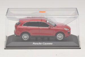 Porsche Cayenne 958 Sarkans Maxichamps 1:43 940063200 Metāls — attēls 4 no 5