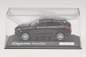 Porsche Cayenne 9PA Platīna Izlaidums Melns Minichamps 1:43 WAP0200160E Metāls — attēls 4 no 5